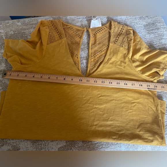 NWT Sezane Elvire T-Shirt in Safran / Saffron Yellow - Picture 10 of 10